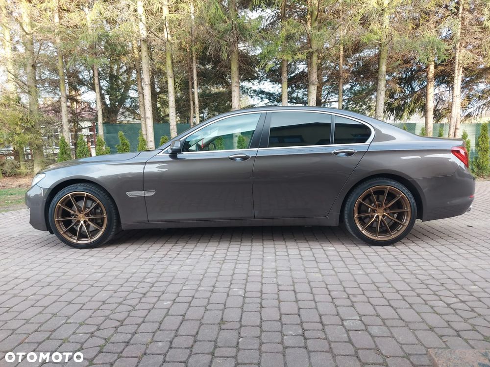 BMW Seria 7 730d xDrive - 9