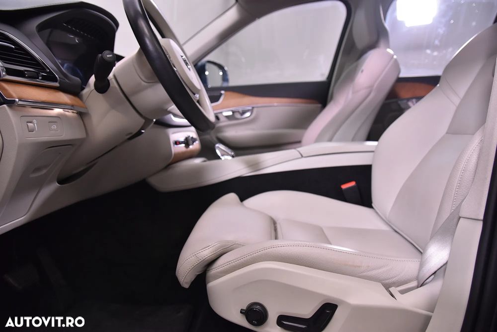 VOLVO XC90 2021 — imagine 23