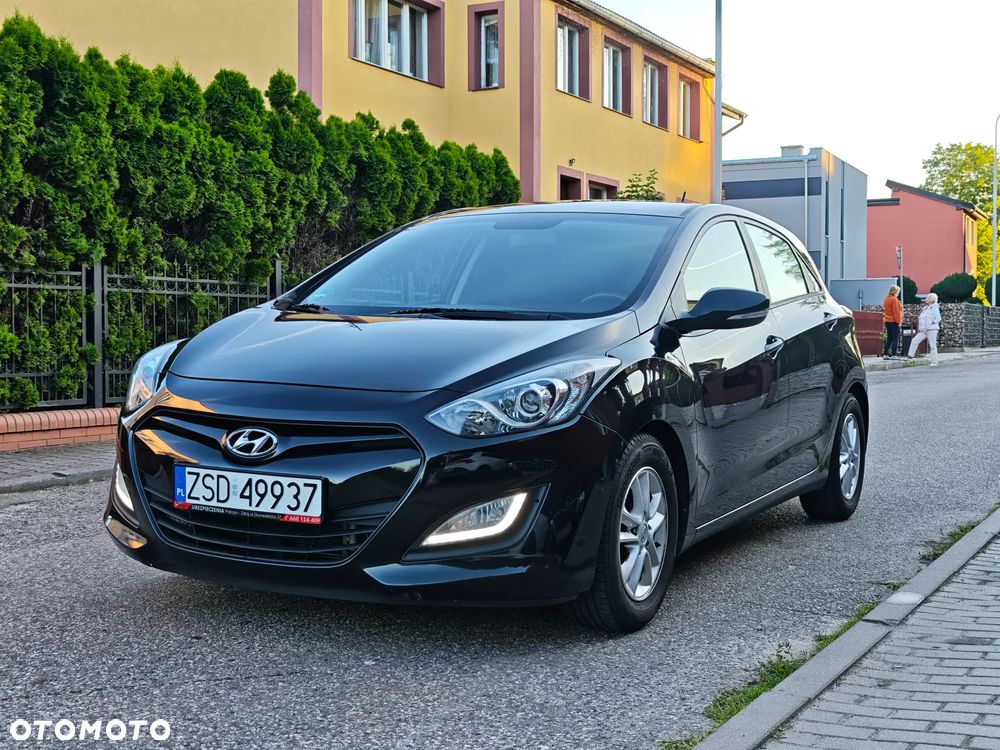 Hyundai i30 1.6 CRDI Trend - 1