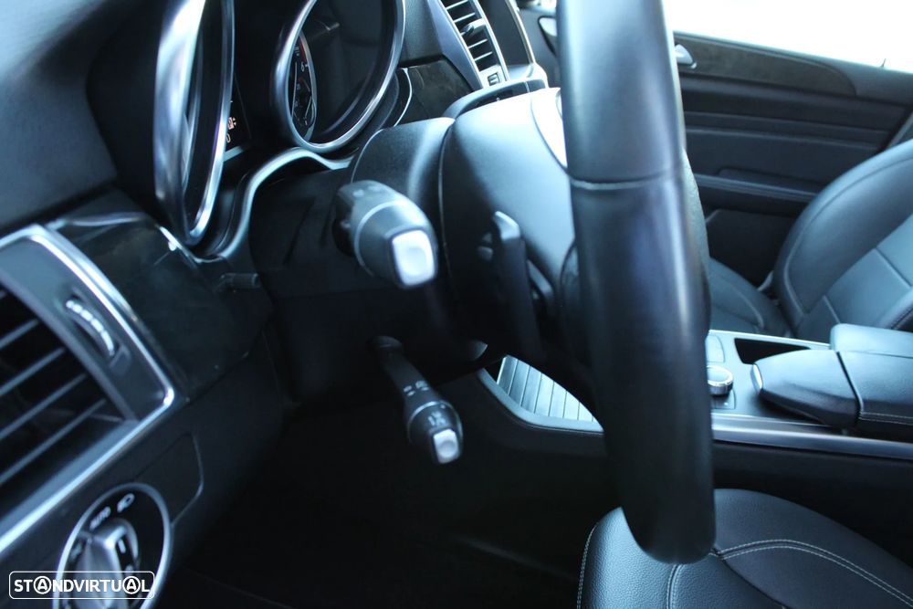 Mercedes-Benz ML 350 BlueTEC - 11
