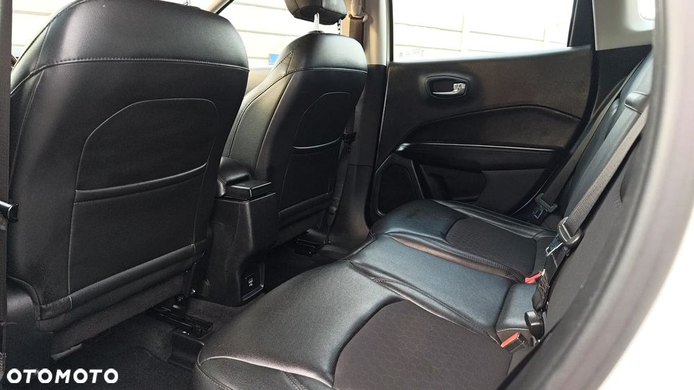 Jeep Compass 1.4 MultiAir Limited - 9