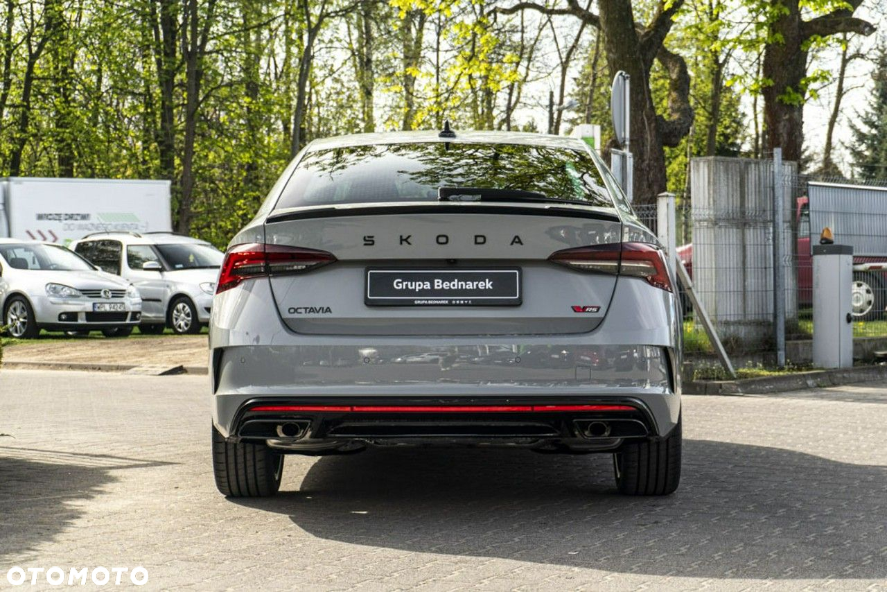 Skoda Octavia 2.0 TSI RS DSG - 10