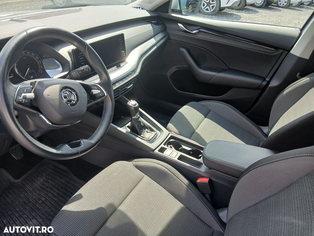 Skoda Octavia 2.0 TDI Style - 6
