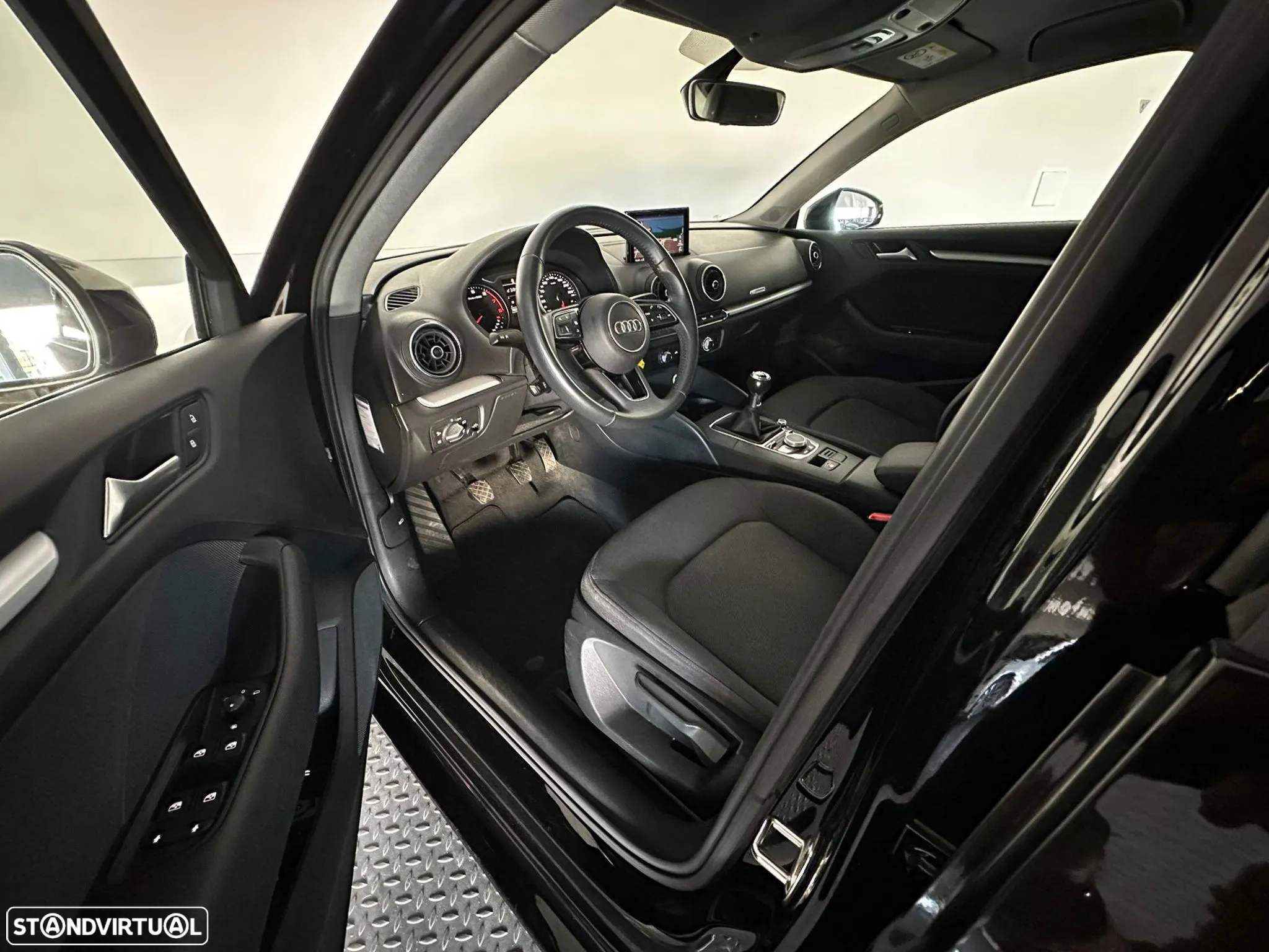 Audi A3 Limousine 30 TFSI design - 12