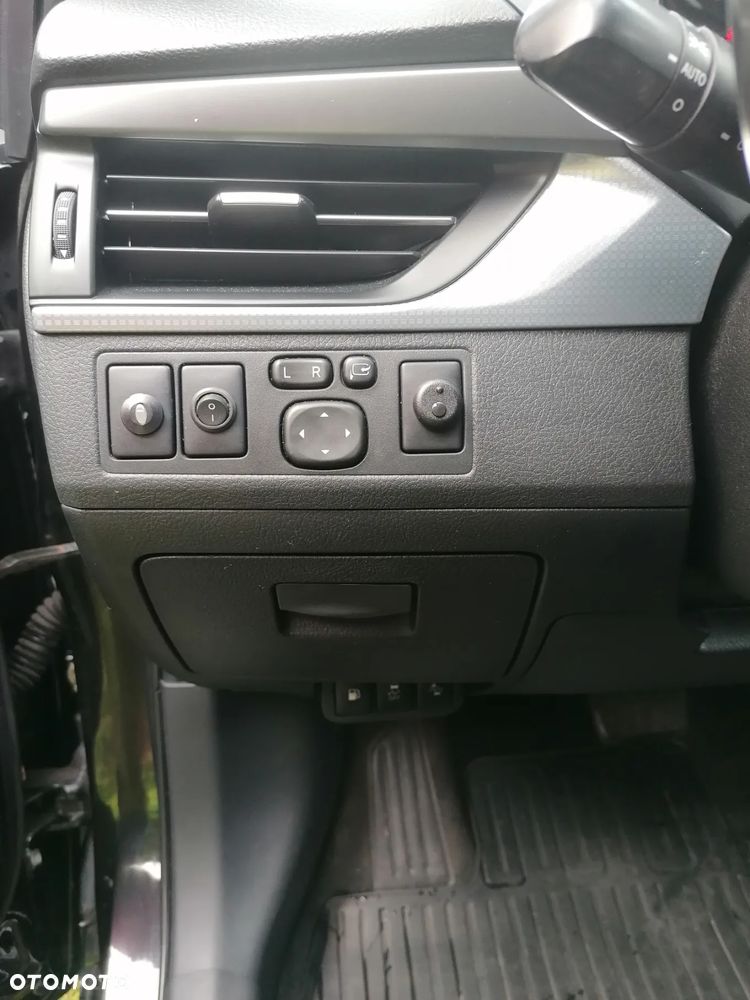 Toyota Avensis 2.0 Prestige MS - 12