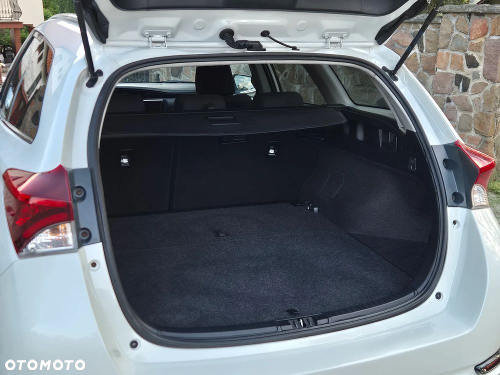 Toyota Auris - 26
