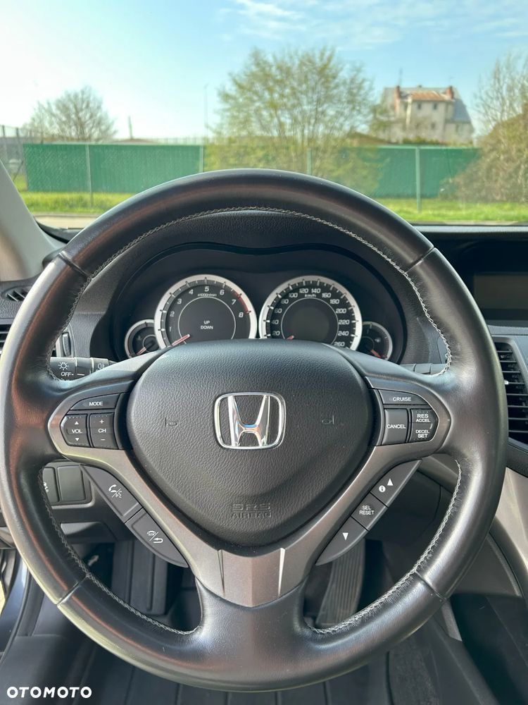 Honda Accord 2.0 Lifestyle - 19