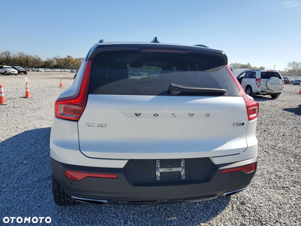 Volvo XC 40 T5 AWD Geartronic R-Design - 6