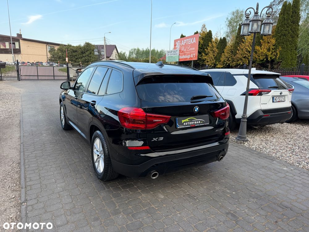 BMW X3 xDrive20i sport - 34