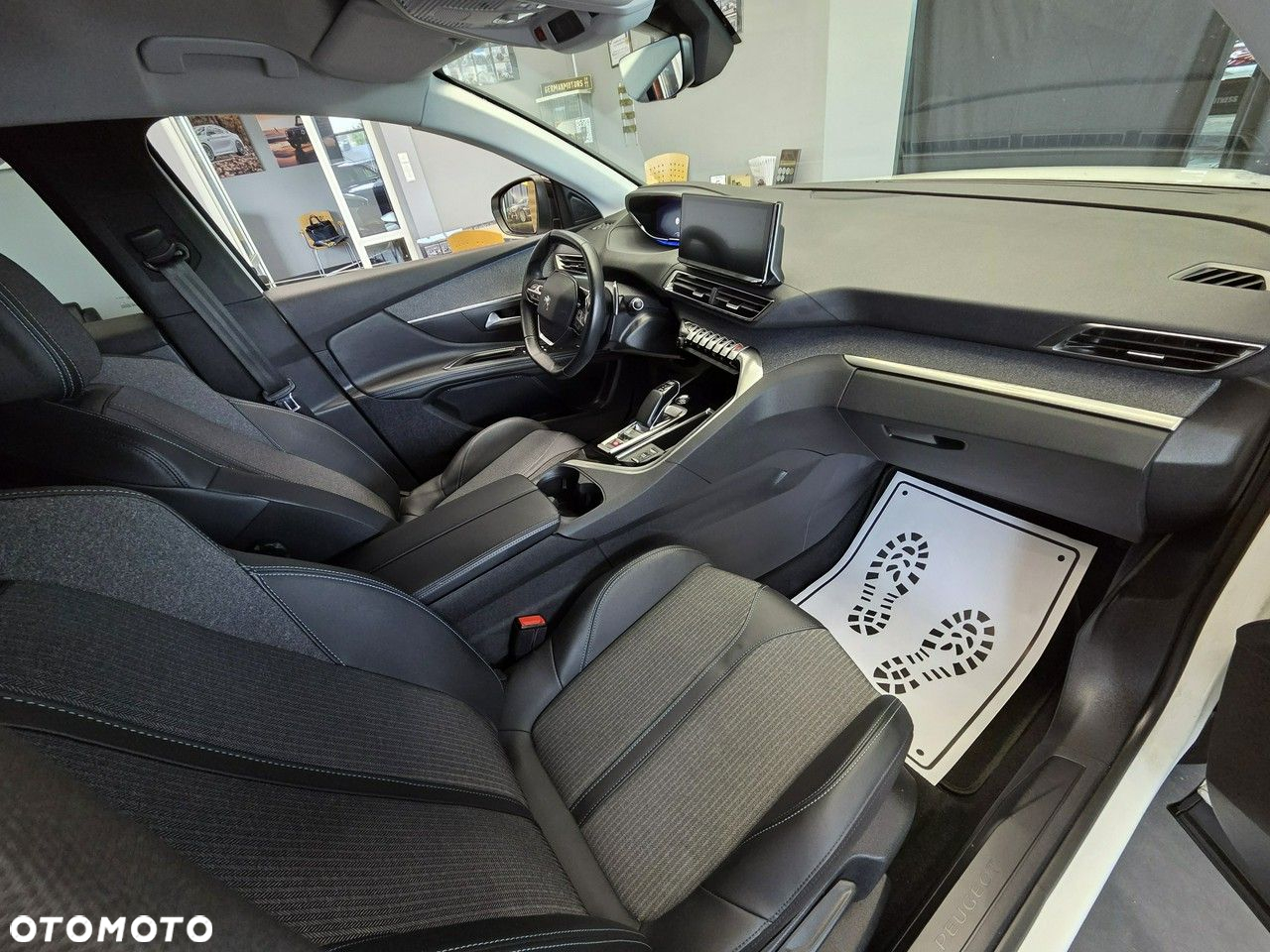 Peugeot 3008 - 18