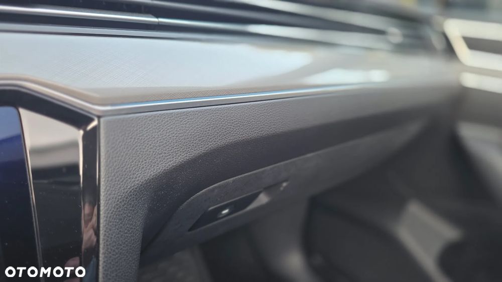 Volkswagen Passat - 26