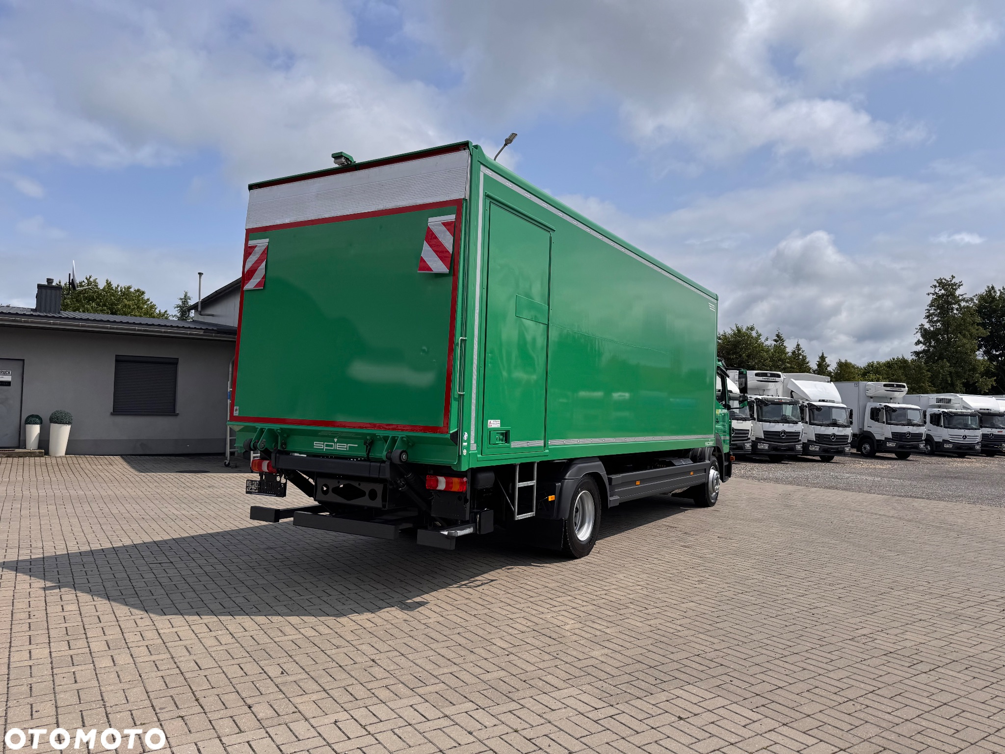 Mercedes-Benz ATEGO - 7