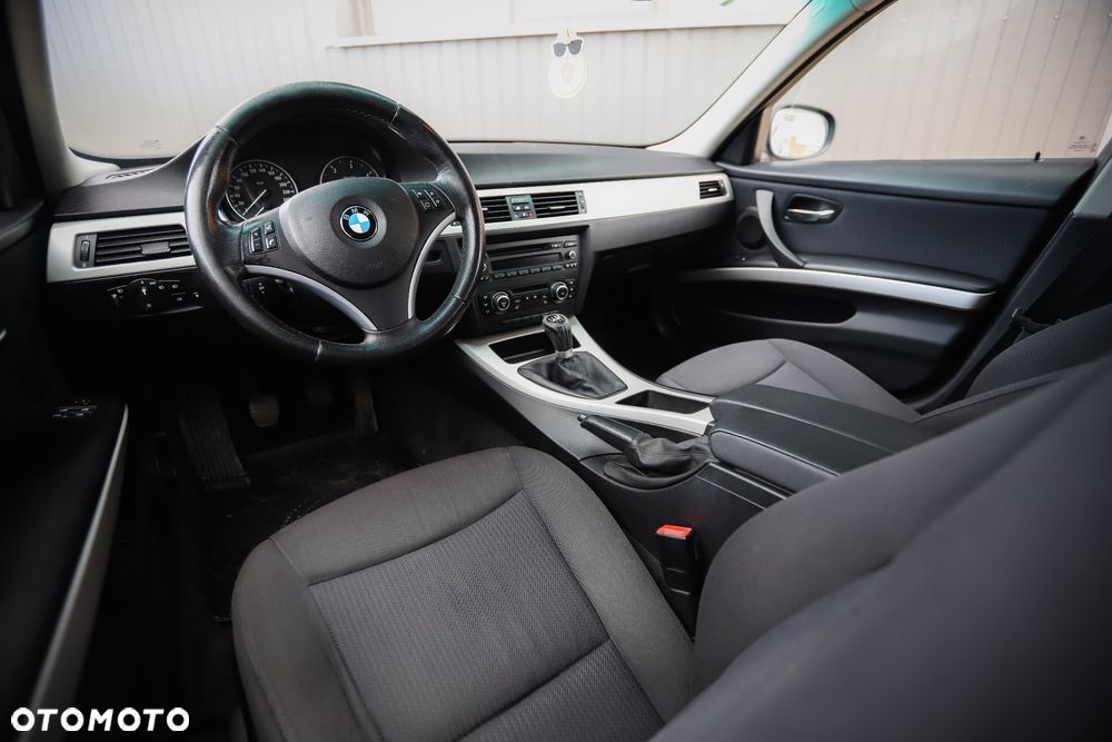 BMW Seria 3 - 13
