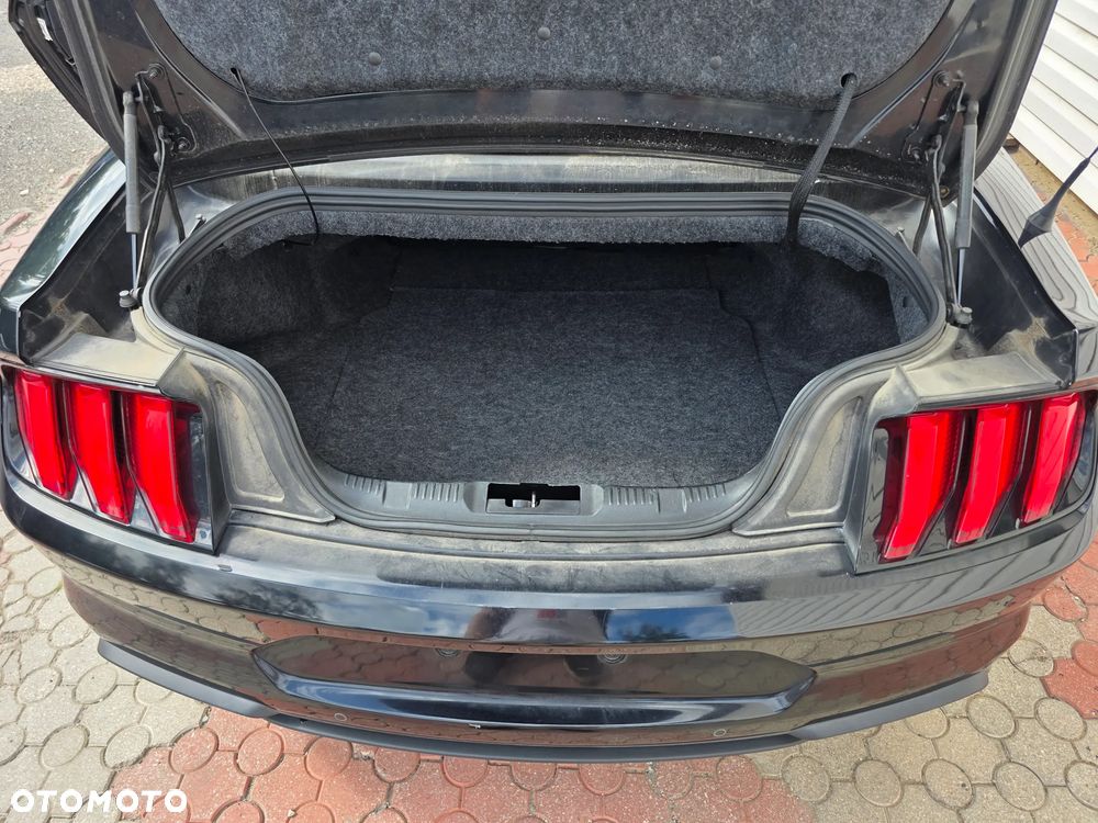 Ford Mustang Cabrio 2.3 Eco Boost - 26