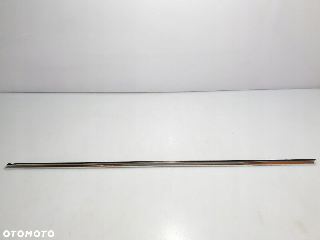 SKODA SUPERB II 2011r USZCZELKA LISTWA ZGARNIAJĄCA DRZWI LEWY PRZÓD CHROM - 11