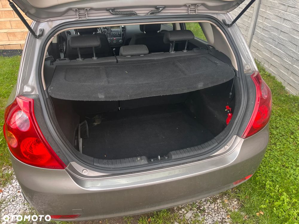 Kia Ceed 1.6 Crdi Comfort + - 9