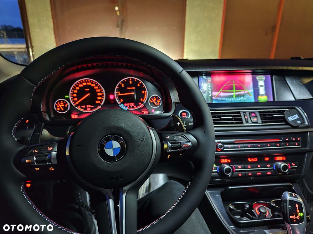 BMW Seria 5 520d xDrive - 2