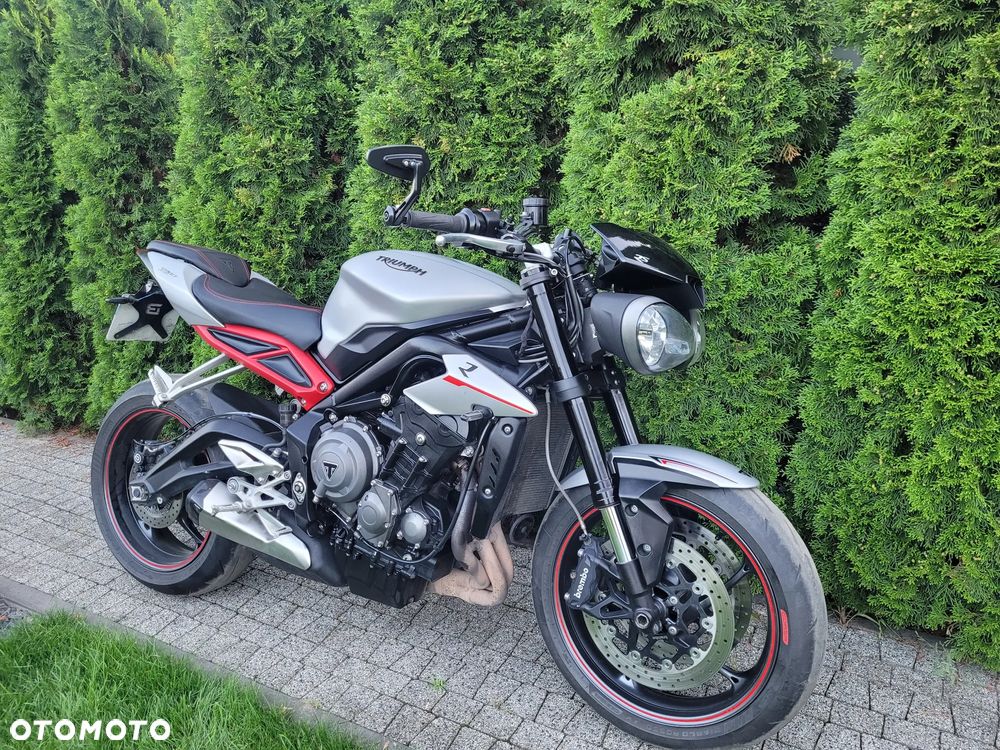 Triumph Street Triple - 10