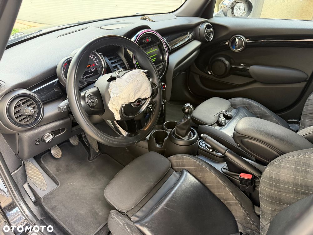 MINI Cooper Seven Chili - 6
