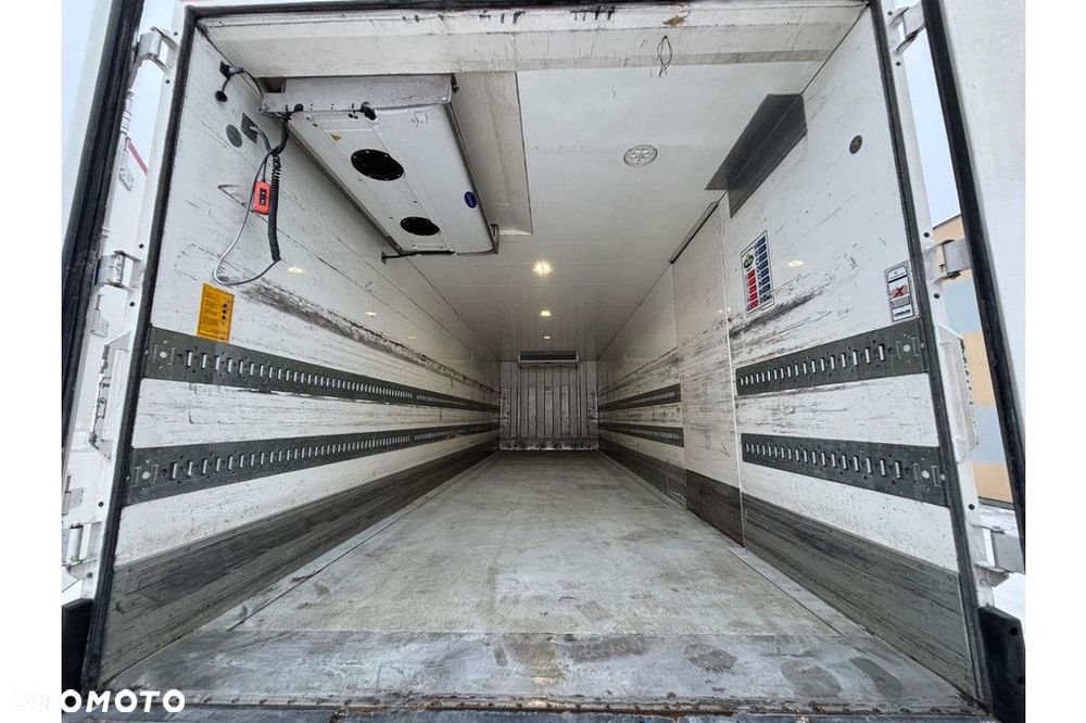 Volvo FM 370 6x2*4 + EURO6 + CARRIER SUPRA 1150 - 9