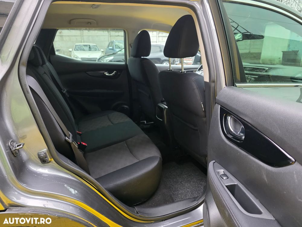 Nissan Qashqai 1.2 DIG-T Xtronic ACENTA - 12