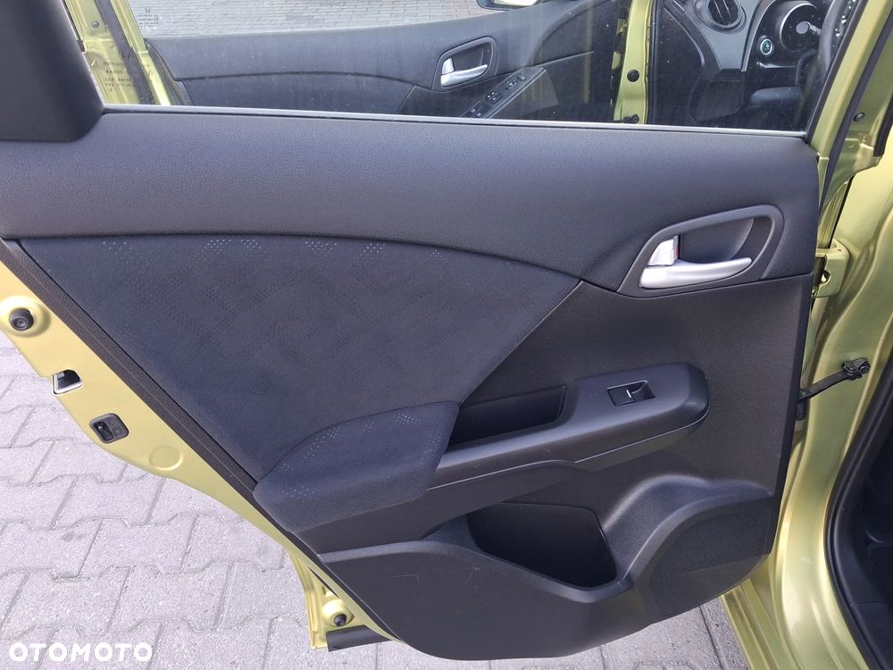 Honda Civic 1.4 i-VTEC Comfort - 27