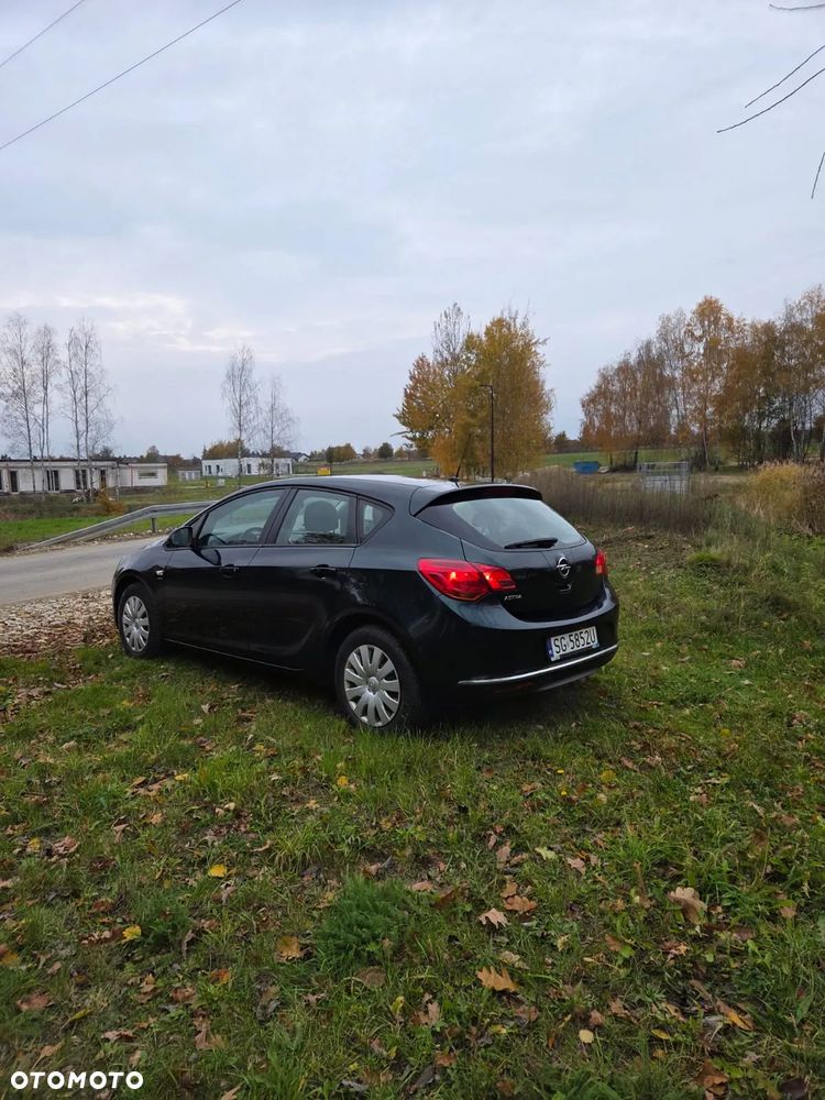 Opel Astra IV Hatchback 09-12 - 5