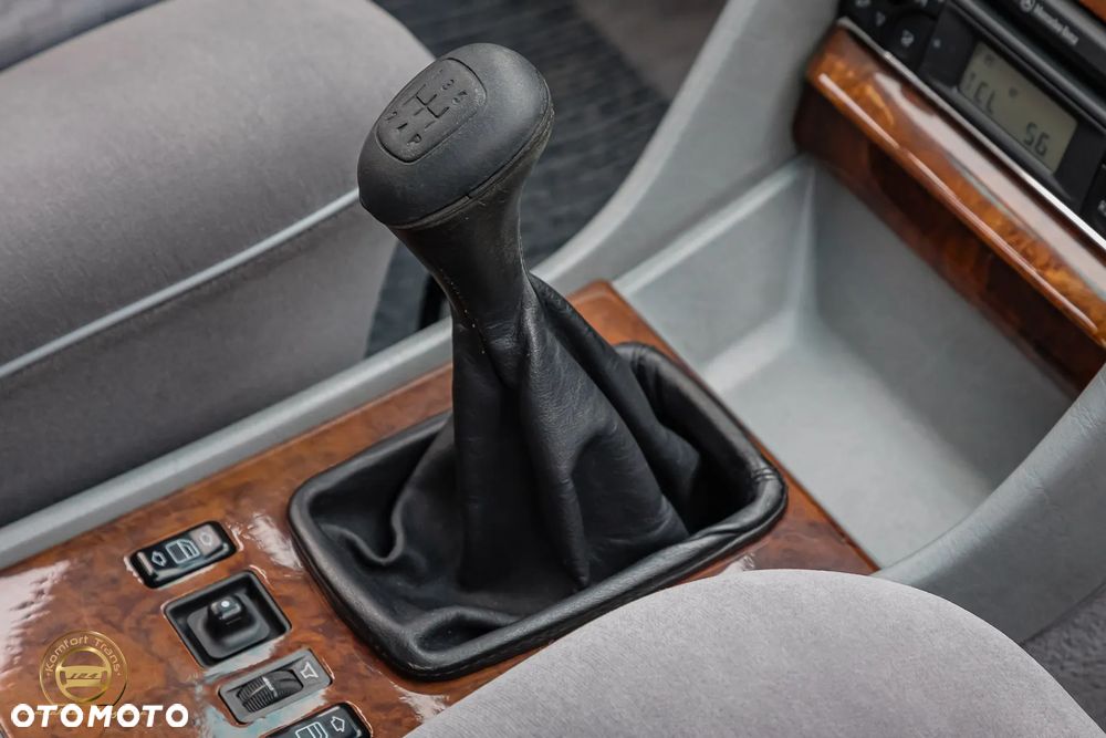 Mercedes-Benz Inny - 21