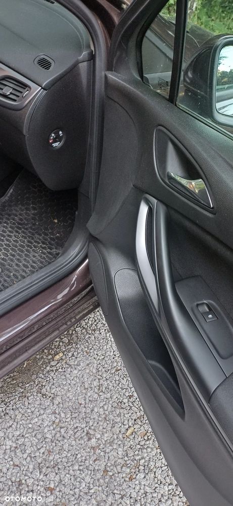 Opel Astra 1.4 Essentia - 19