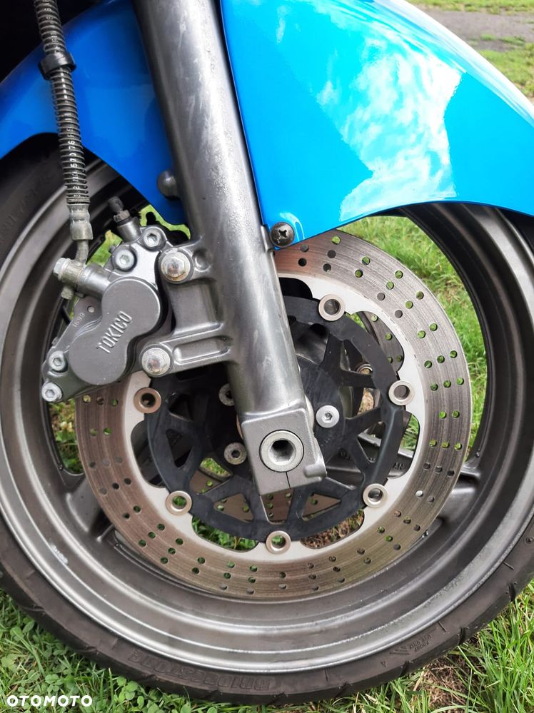 Kawasaki ZZR - 6