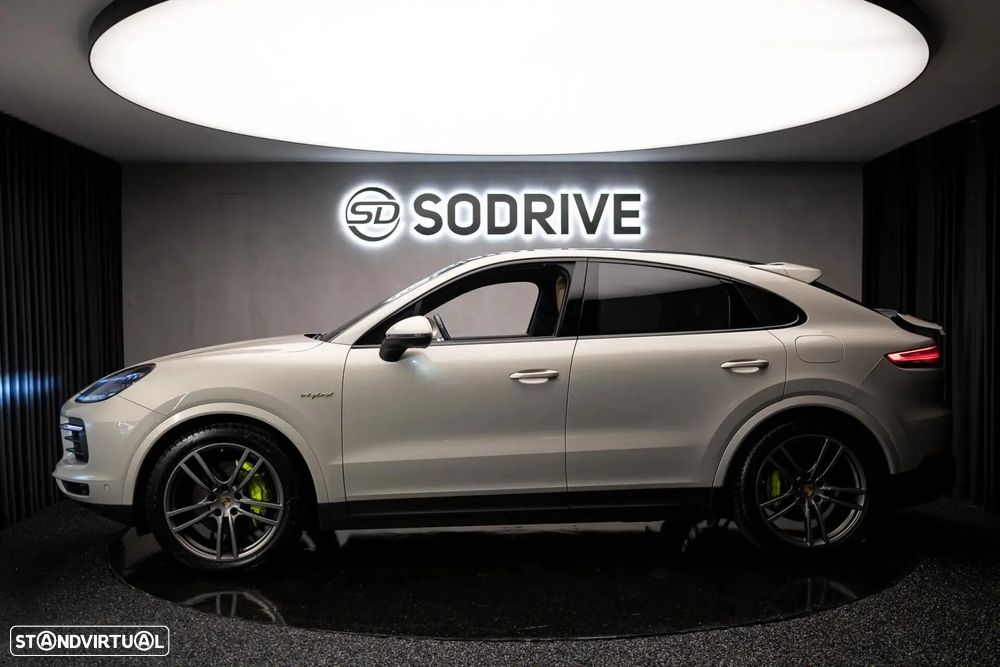 Porsche Cayenne Coupé E-Hybrid - 21