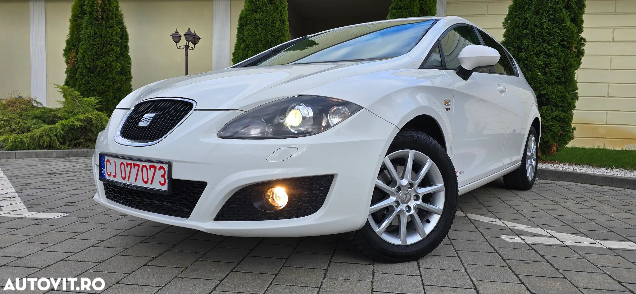 Seat Leon 2.0 TDI DPF Style Copa - 1