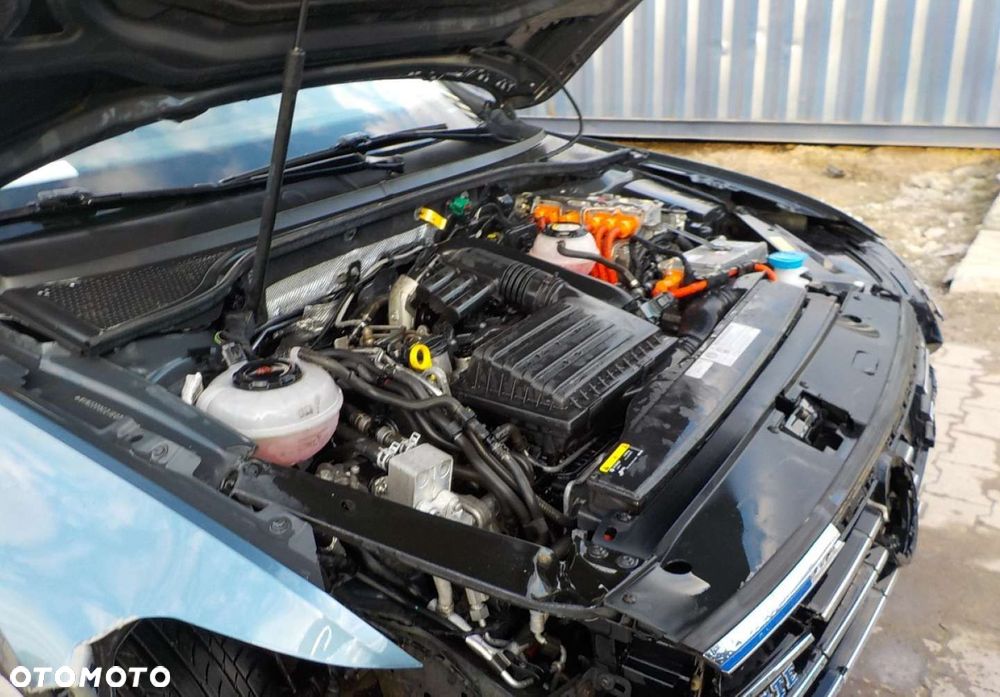Volkswagen Passat - 5
