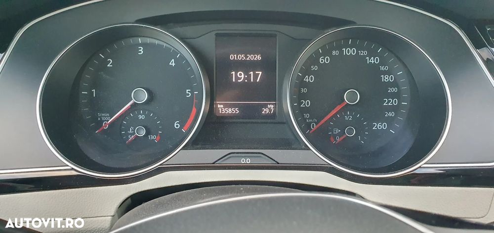 Volkswagen Passat - 9
