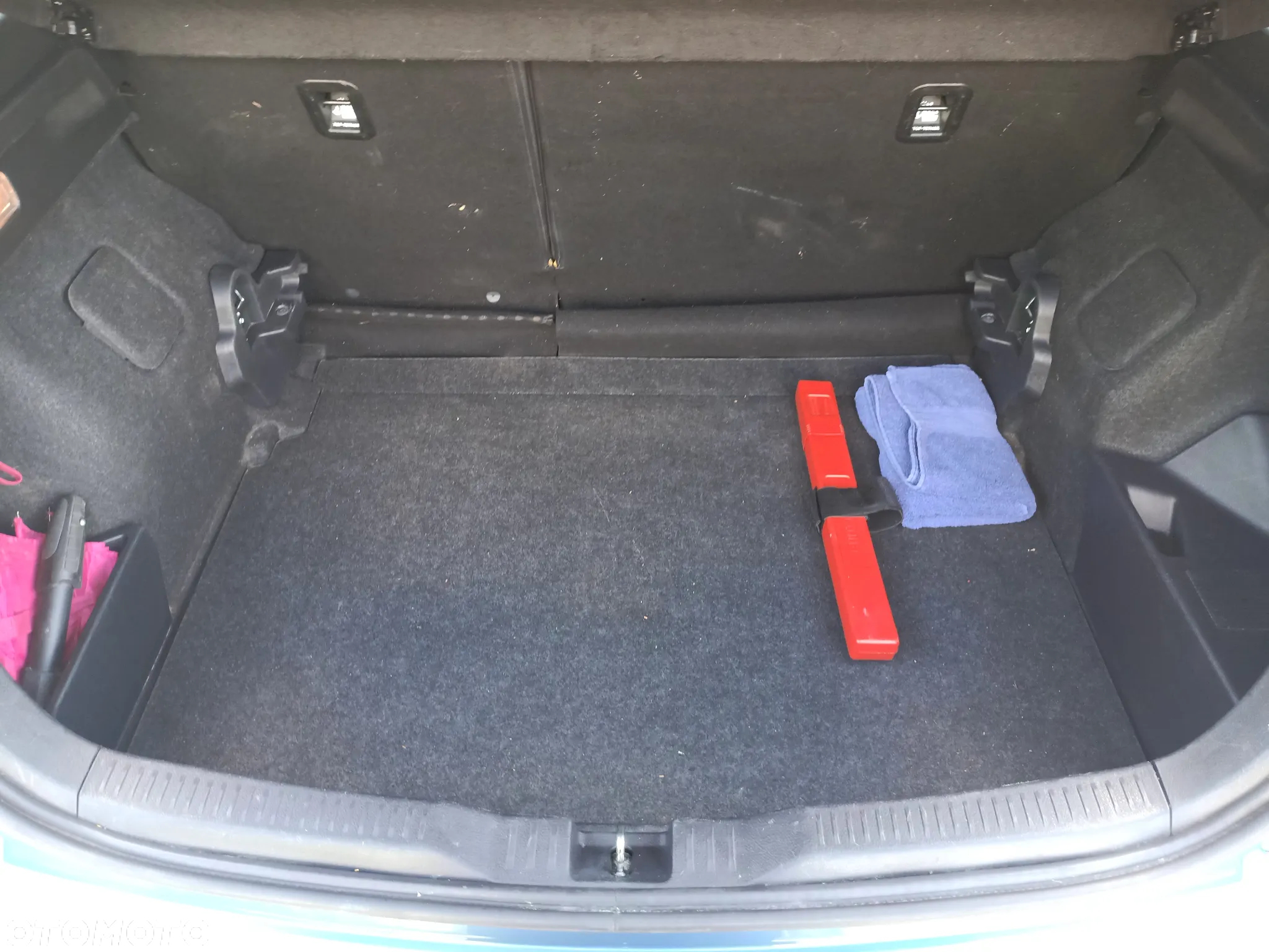 Toyota Auris Hybrid 135 Prestige - 22