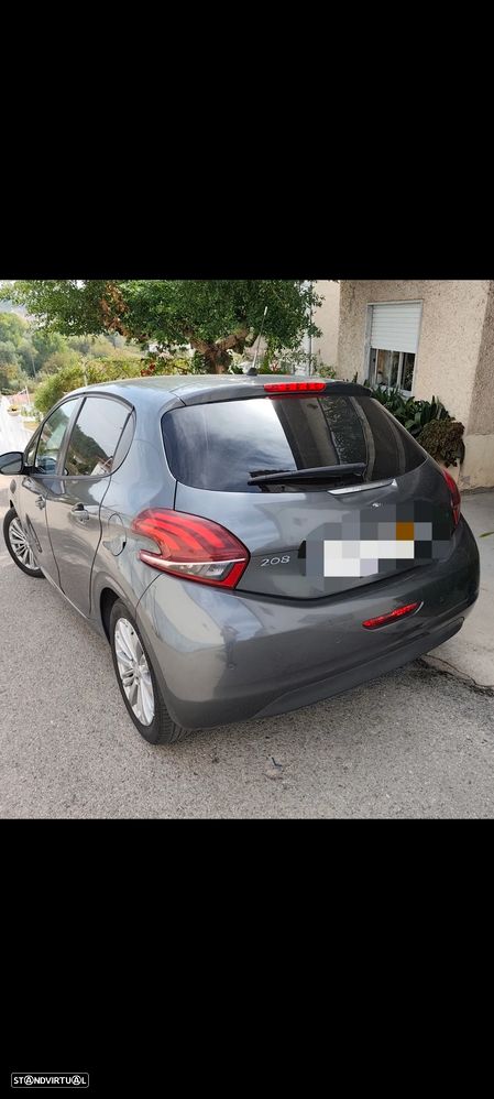 Peugeot 208 1.2 VTi Allure - 5