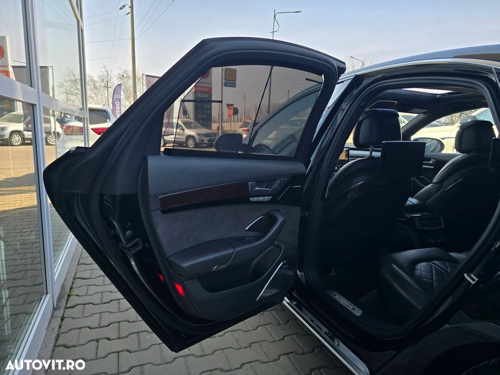 Audi A8 - 11