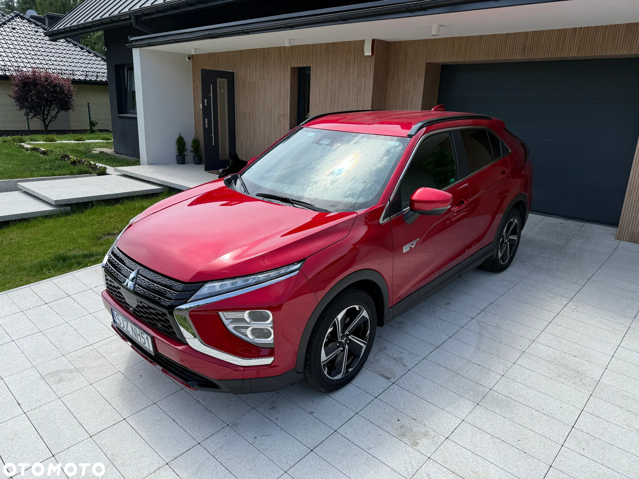 Mitsubishi Eclipse Cross Plug-In Hybrid 4WD Top - 10
