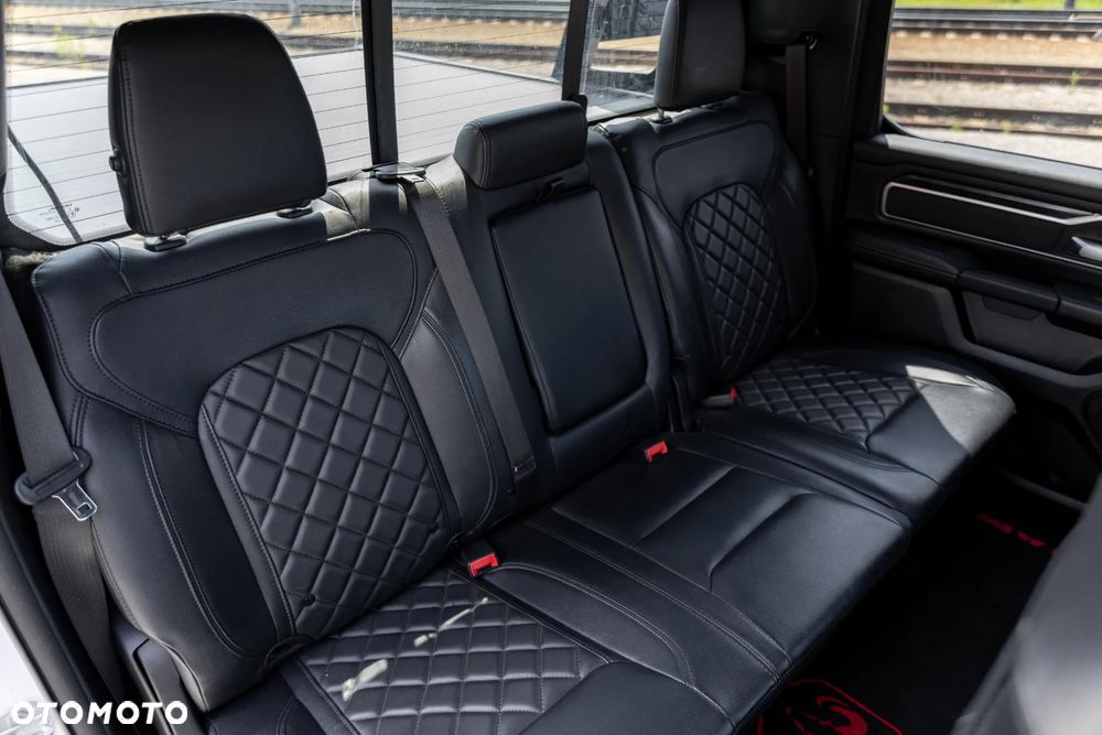 RAM 1500 5.7 Crew Cab Bighorn - 36