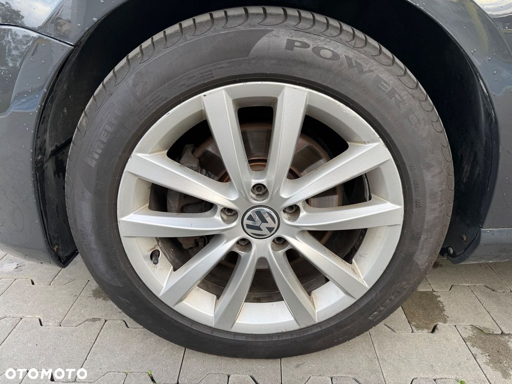 Volkswagen Passat 2.0 TDI Highline - 21