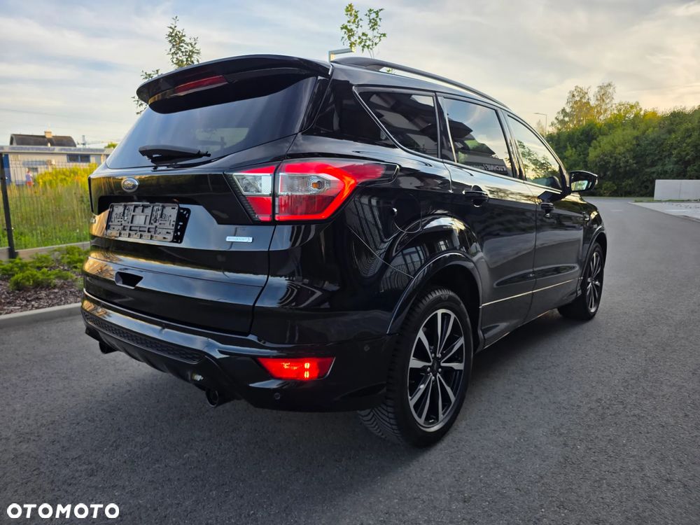 Ford Kuga 1.5 EcoBoost 2x4 ST-Line - 3
