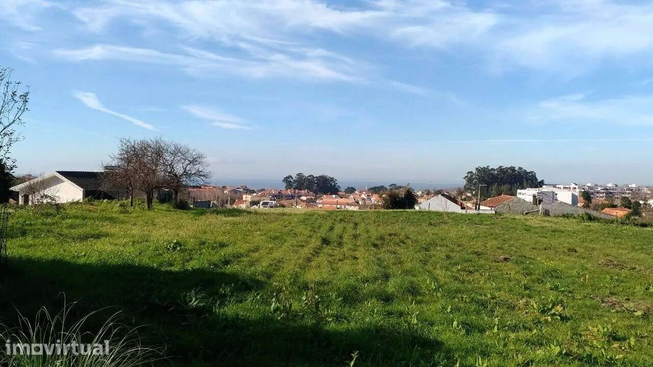 Terreno para Construção de 10 Moradias em Banda em Gulpilhares