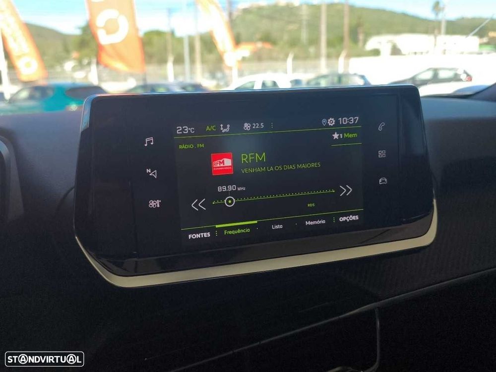 Peugeot 2008 1.2 PureTech Allure Pack EAT8 - 21