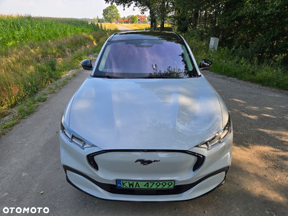 Ford Mustang Mach-E AWD PREMIUM - 22