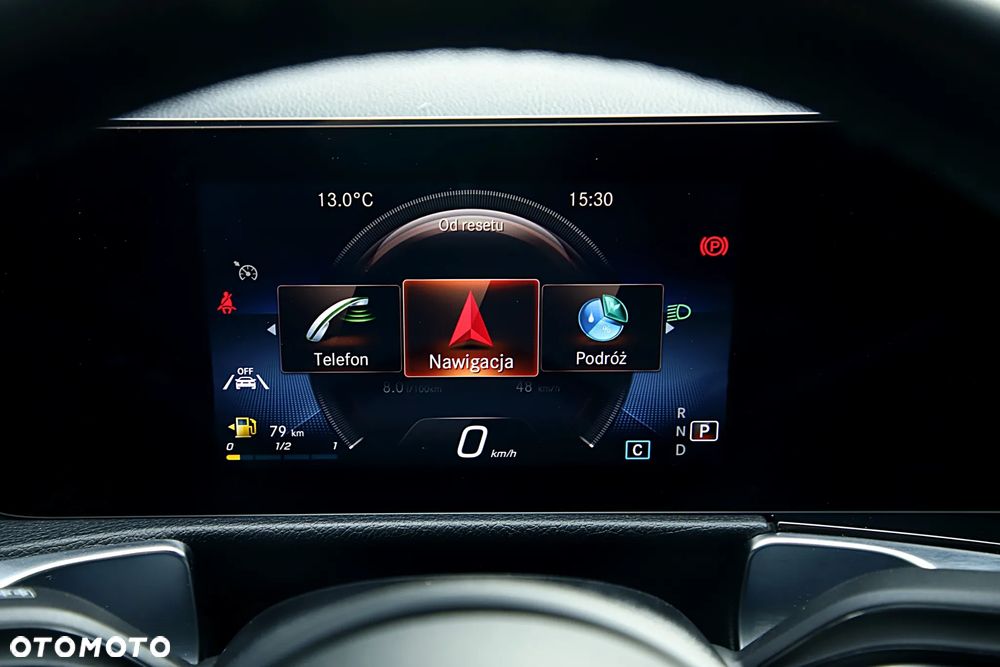Mercedes-Benz GLB 200 7G-DCT - 30