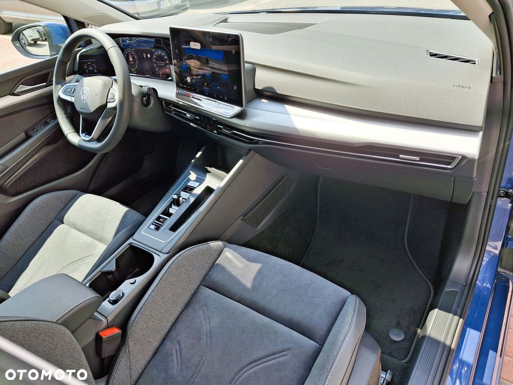 Volkswagen Golf - 16