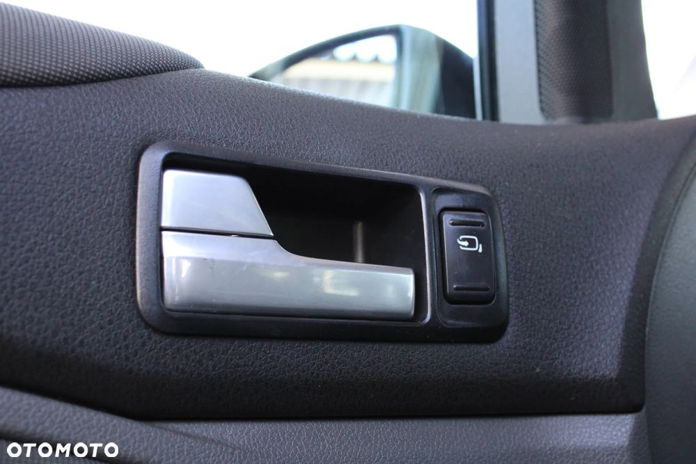 Ford Kuga 2.0 TDCi Titanium - 27