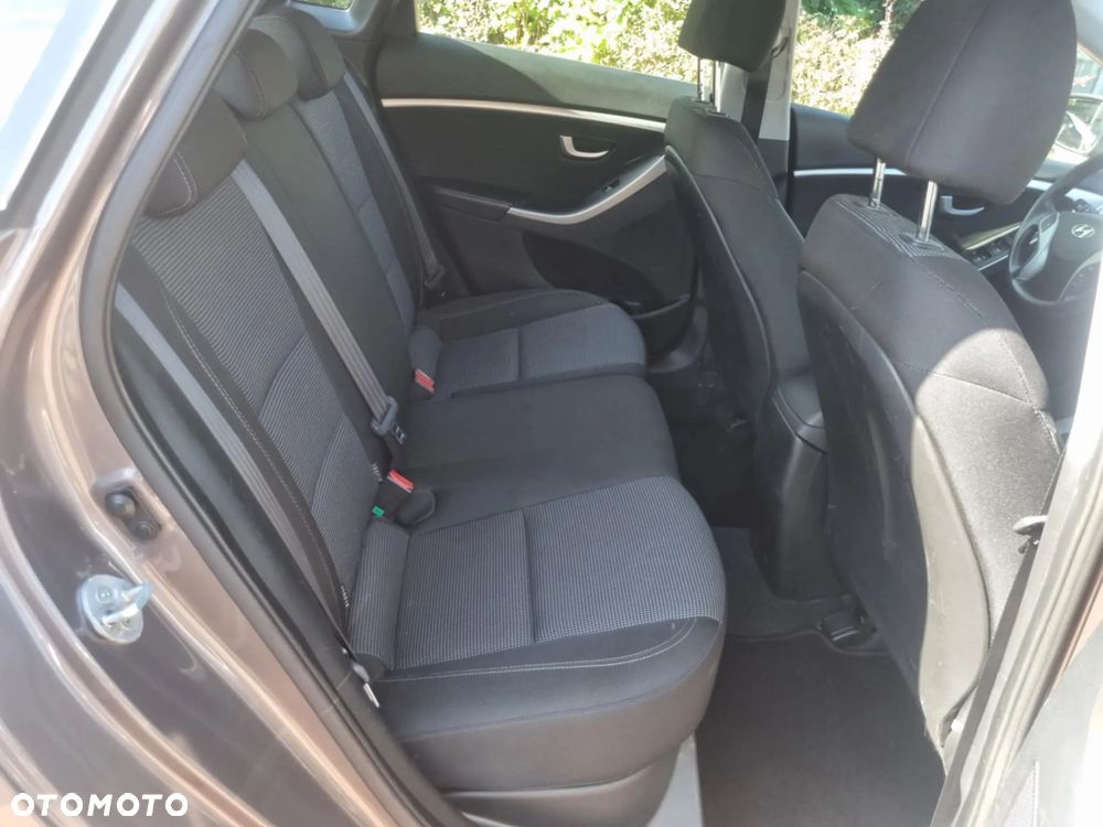 Hyundai i30 1.4 Comfort - 12