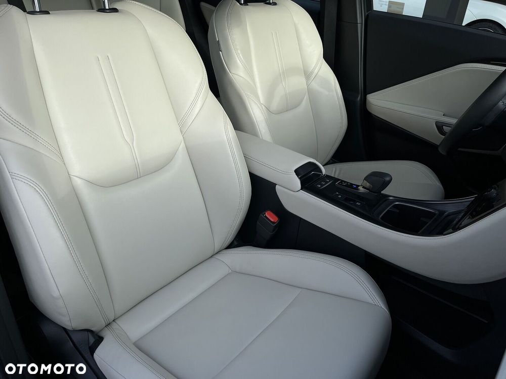Lexus LBX - 17