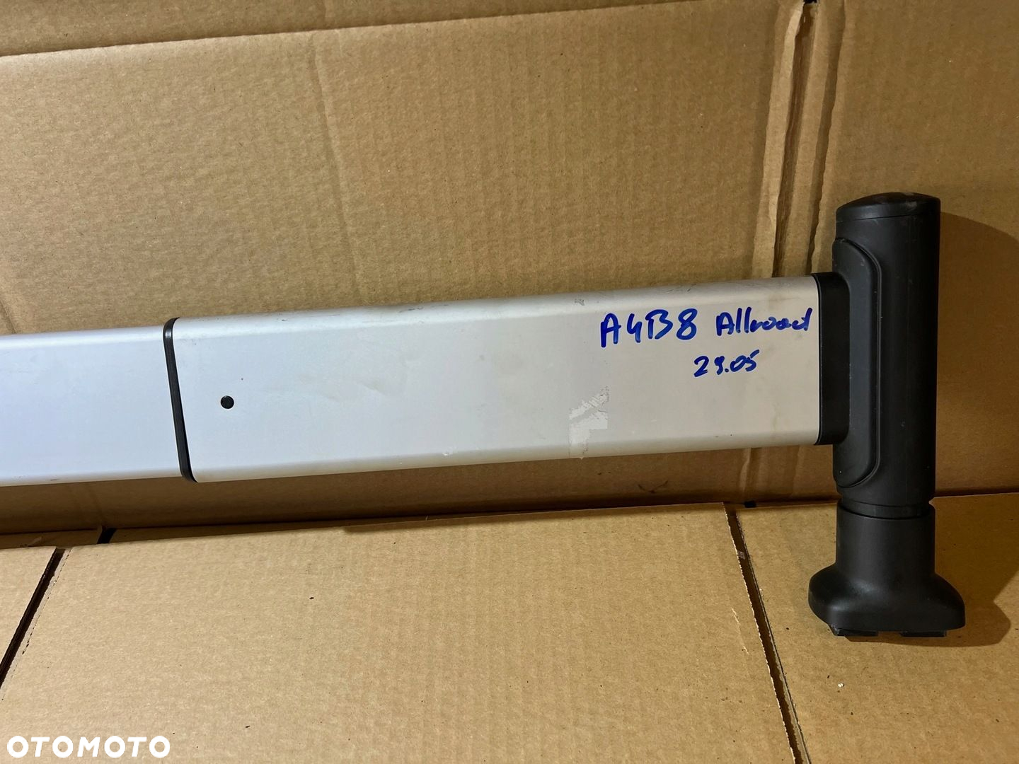 AUDI A4 B8 ALLROAD BELKA PRZEGRODA BAGAŻNIKA 4F9860204 - 5